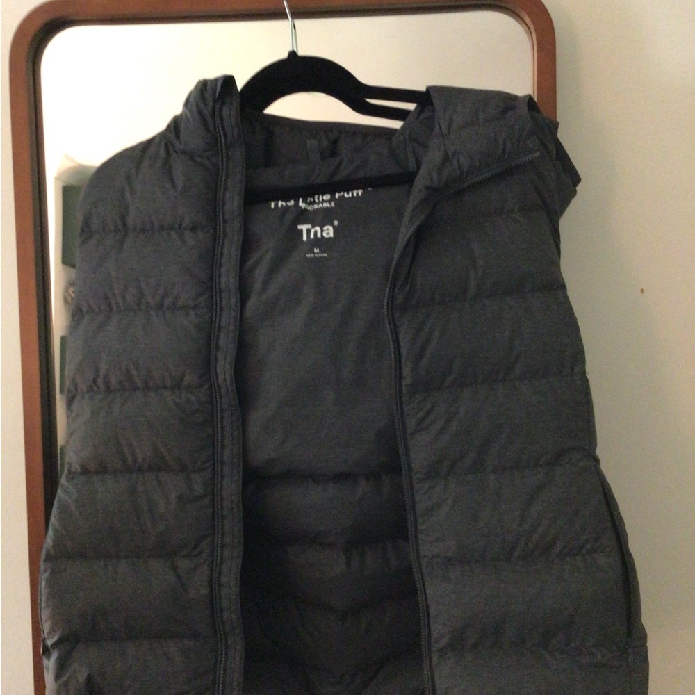 Dark grey puffer vest, aritzia, size medium